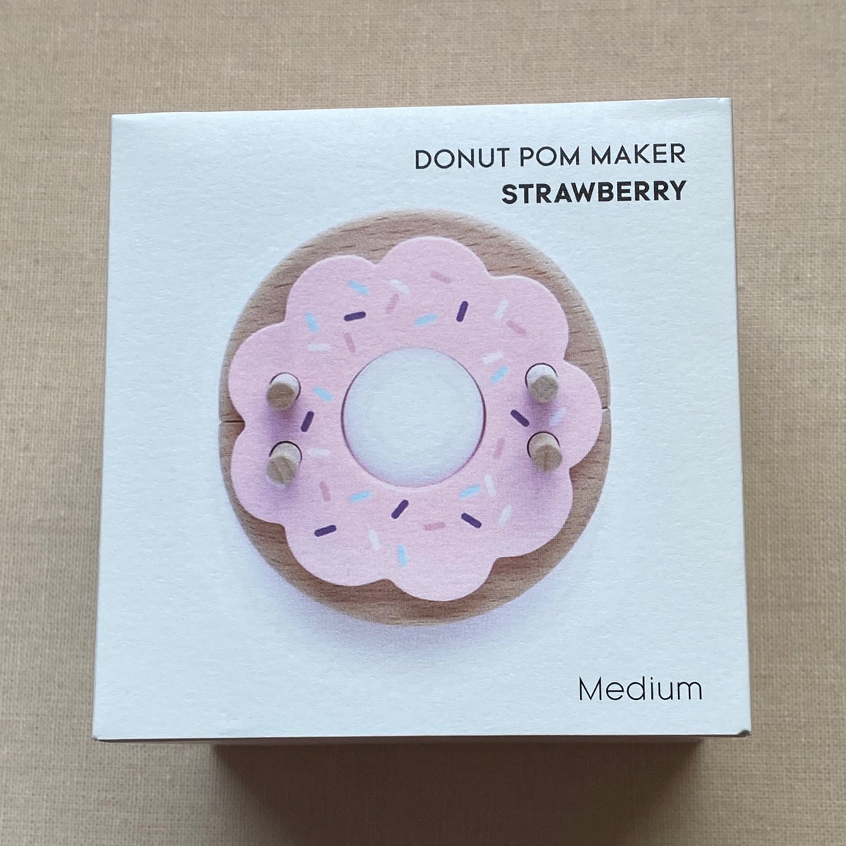 Donut Pom Maker – Strawberry - Moon Picnic