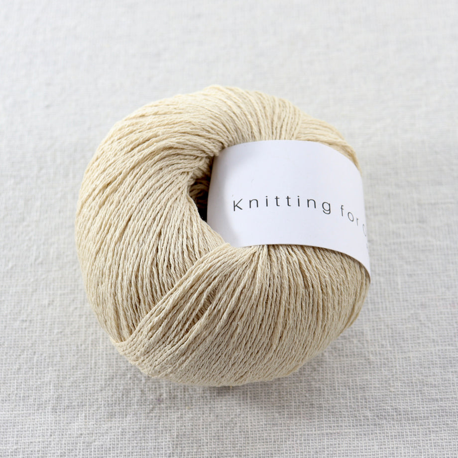 Complete Guide to Fingering Weight Yarn - Sarah Maker
